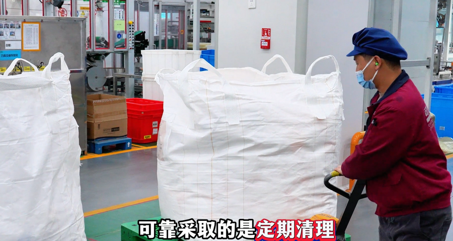 探秘可靠無人化智慧工廠 一片紙尿褲背后的科技與守護